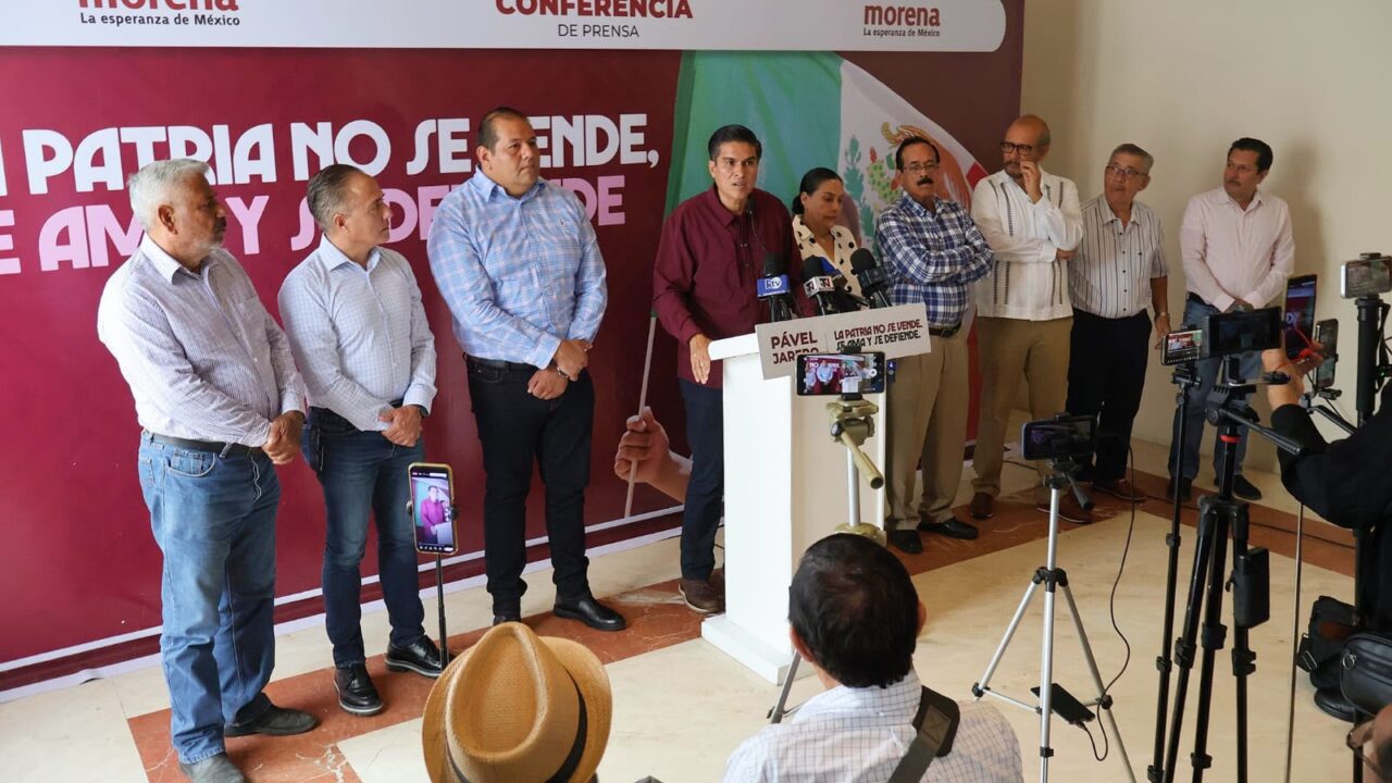 Pável Jarero Velázquez durante una conferencia de prensa en Nayarit.
